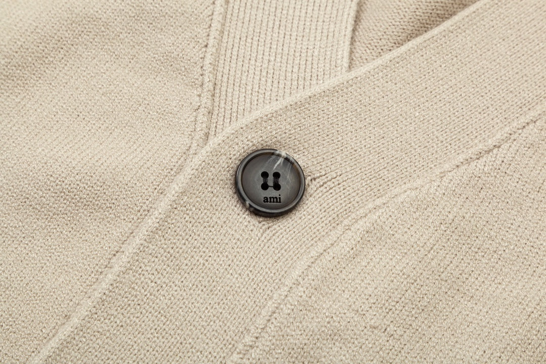 2026 AMI PARIS Unisex Sweater