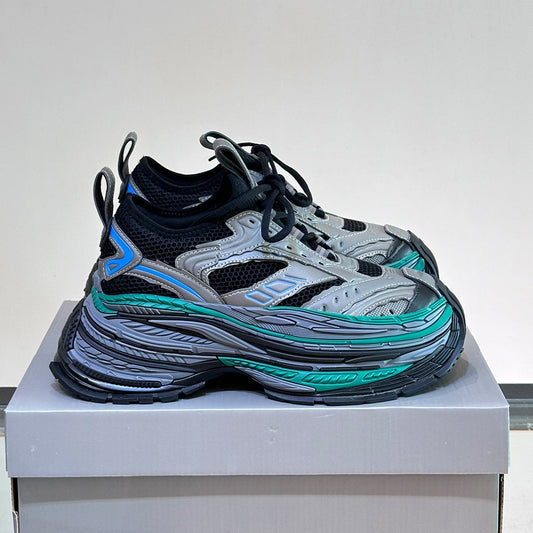 2025 Runway Leather Sneaker – Signature Grosgrain Buckle