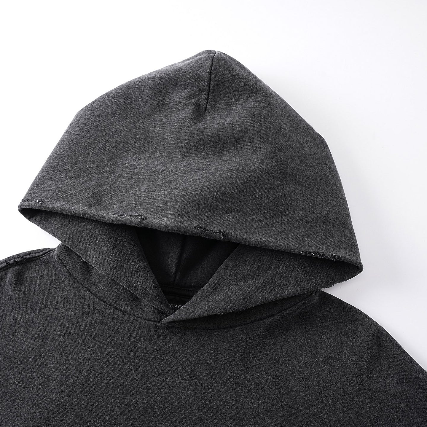 2025SS Distressed Print Couples Hoodie – Unisex Streetwear