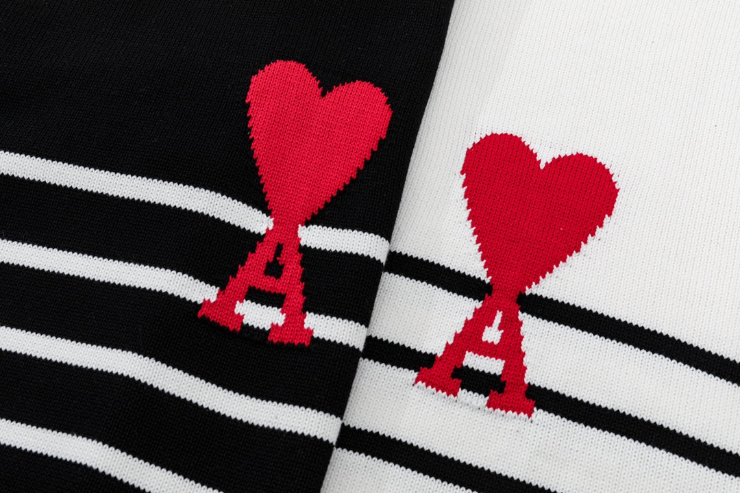 2026 AMI PARIS  Unisex  Sweater