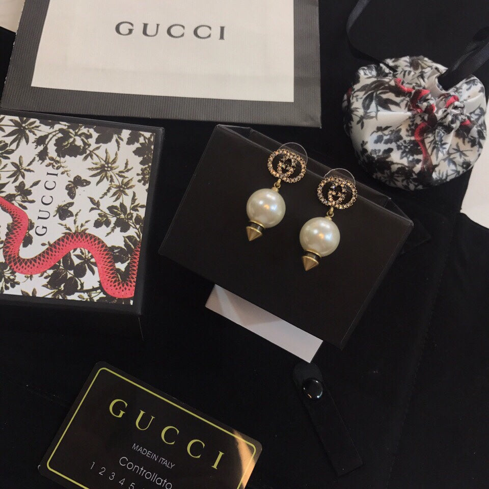 GUCCI P65 Pearl Earrings