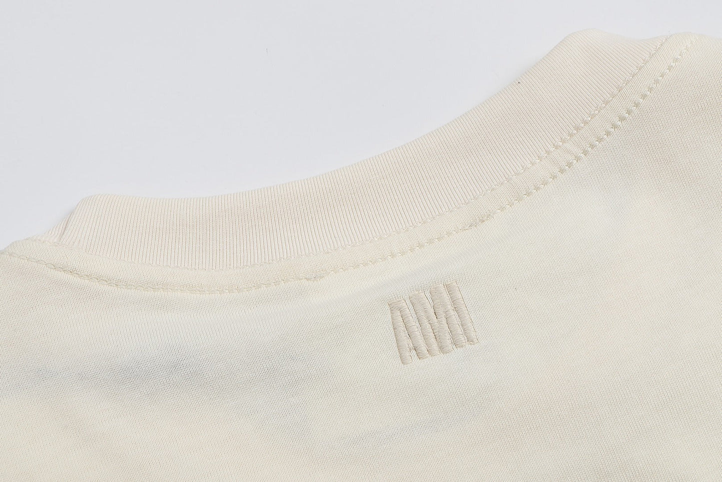 AMI Paris 2026 Unisex Cotton T-Shirt - Classic Logo Tee