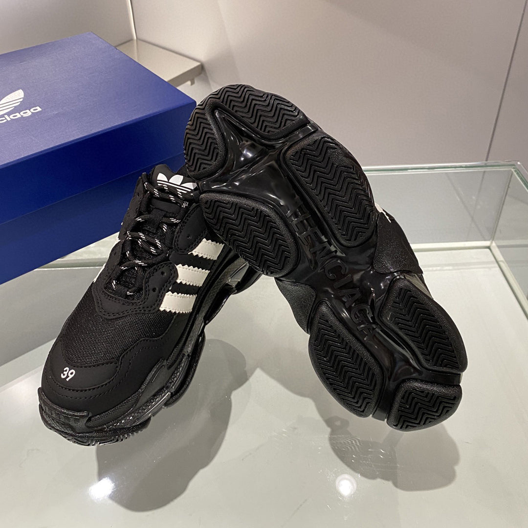 Balenciaga Collaboration Couple's Leather Sneaker – 2025 Limited Edition