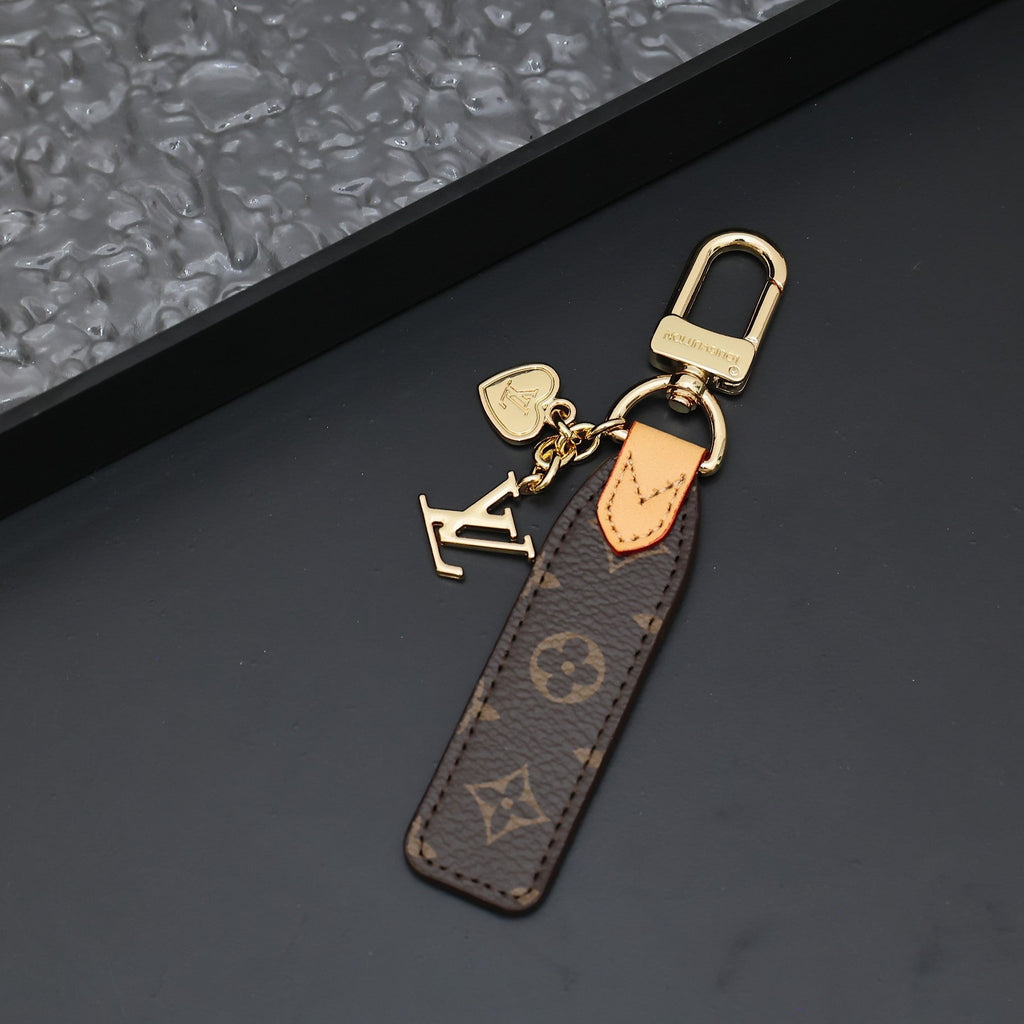 LOUIS VUITTON Keychain