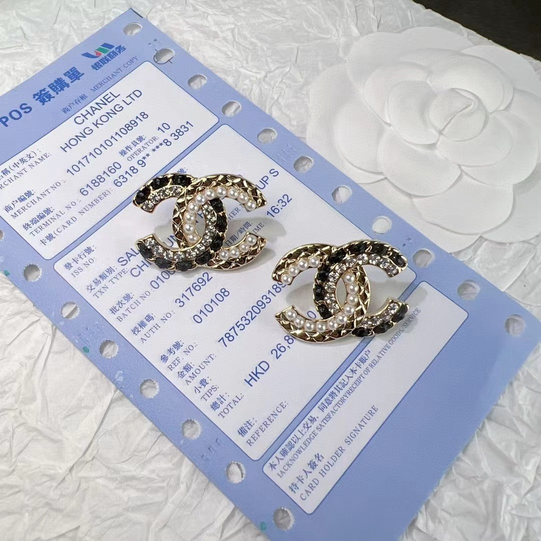CHANEL Pearl Earrings