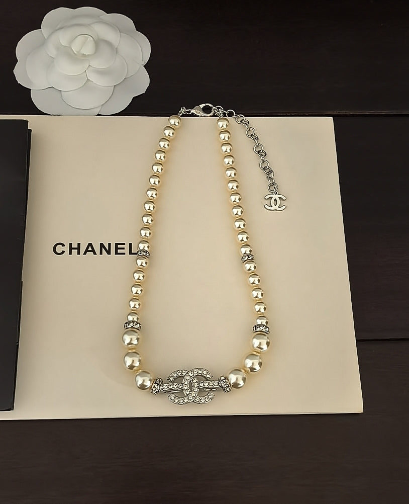 P65 Pearl Crystal Necklace