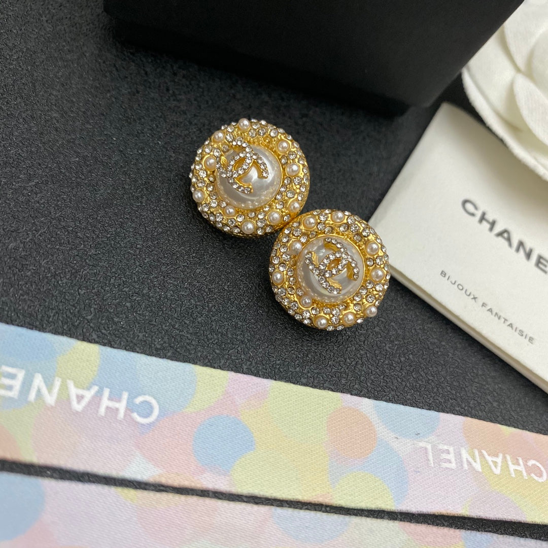 CHANEL Pearl Earrings