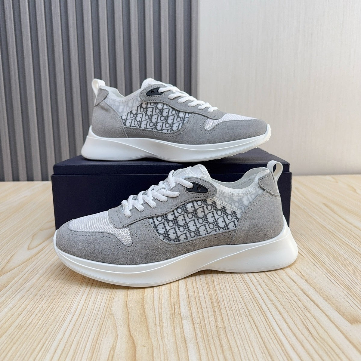 Dior DIOR Sneakers #424