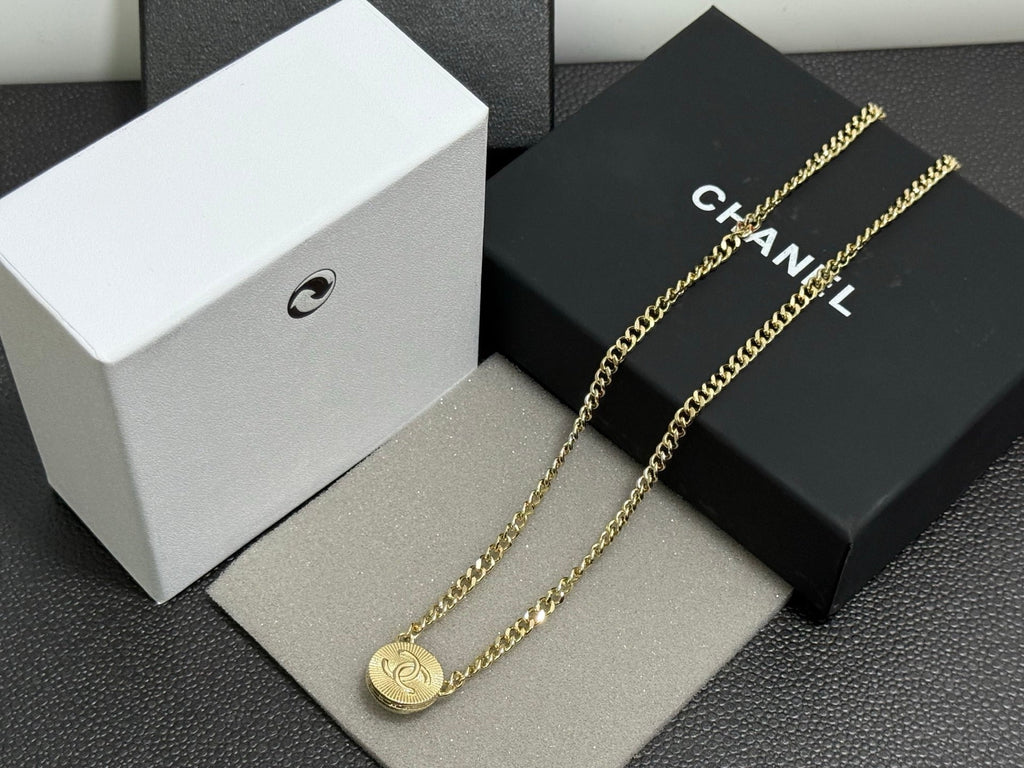 CHANEL P60 Vintage Necklace
