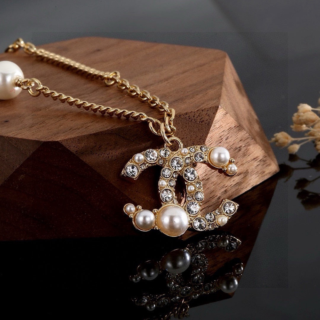 SWAROVSKI P60 Pearl Crystal Double-C Choker Necklace