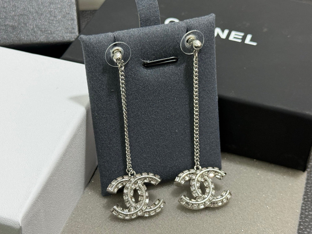 CHANEL P60 Earrings