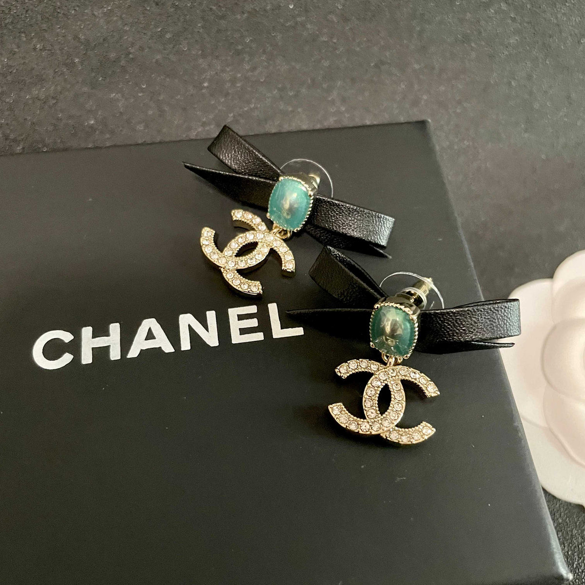 CHANEL P90 Double-C Bow Earrings