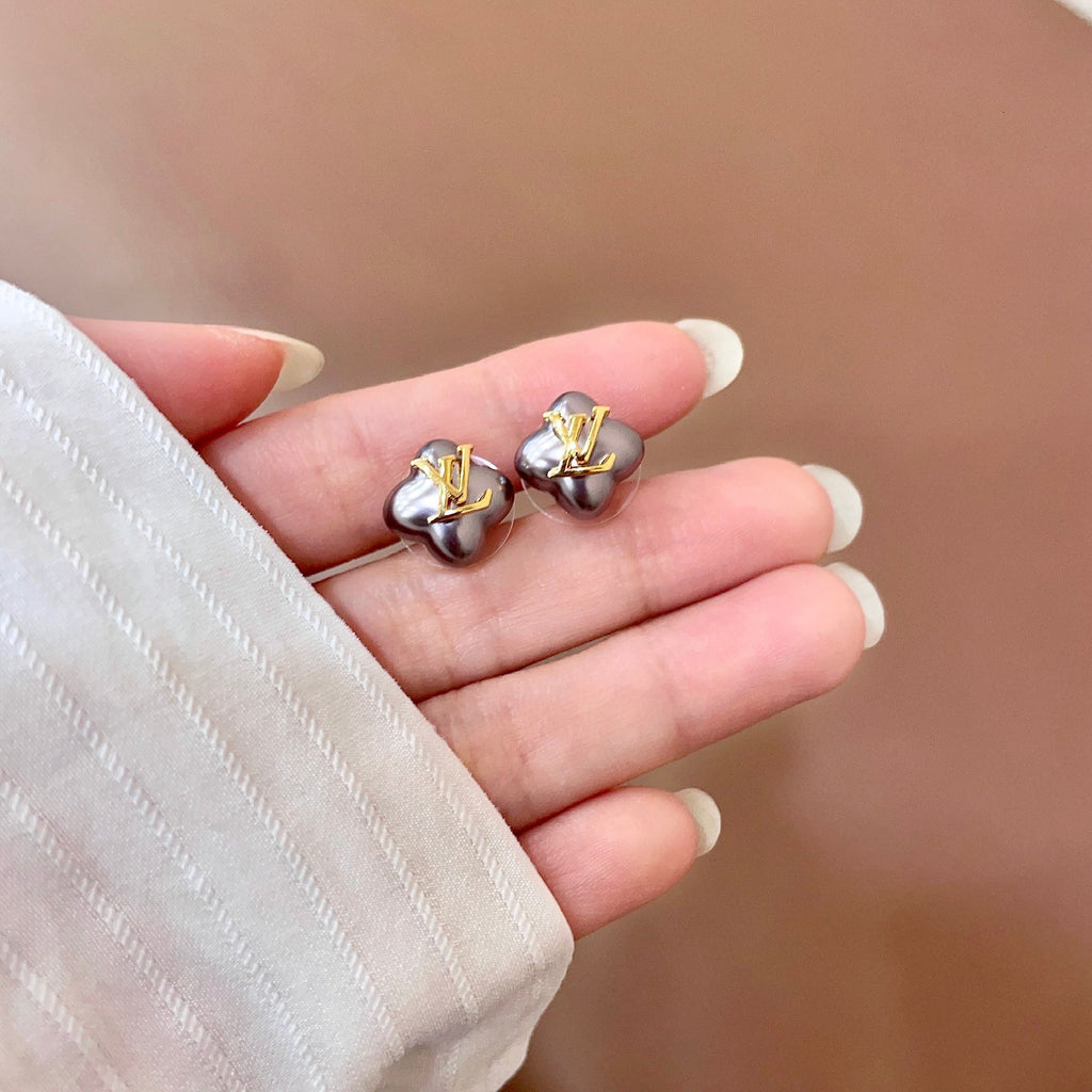 LOUIS VUITTON P70 Earrings