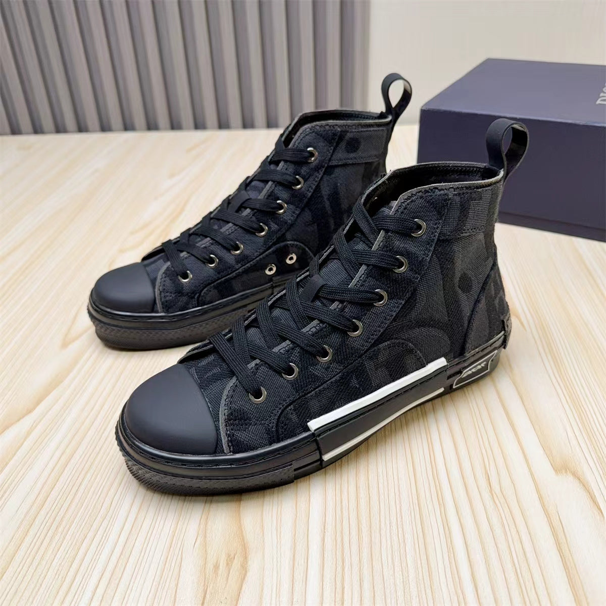 Dior DIOR Sneakers #427