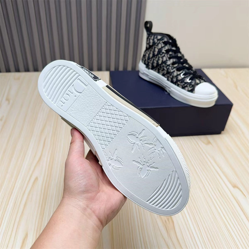 Dior DIOR Sneakers #426