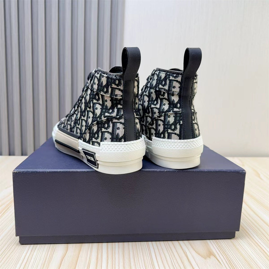 Dior DIOR Sneakers #426