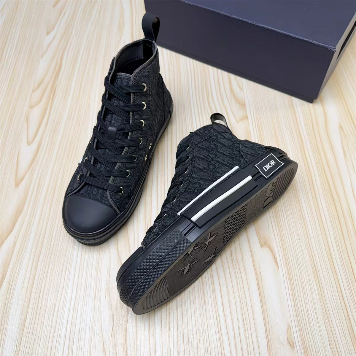 Dior DIOR Sneakers #427