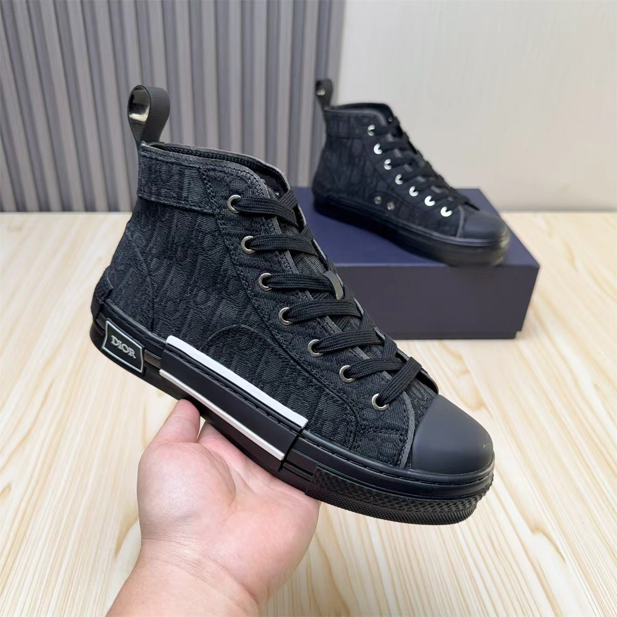 Dior DIOR Sneakers #427