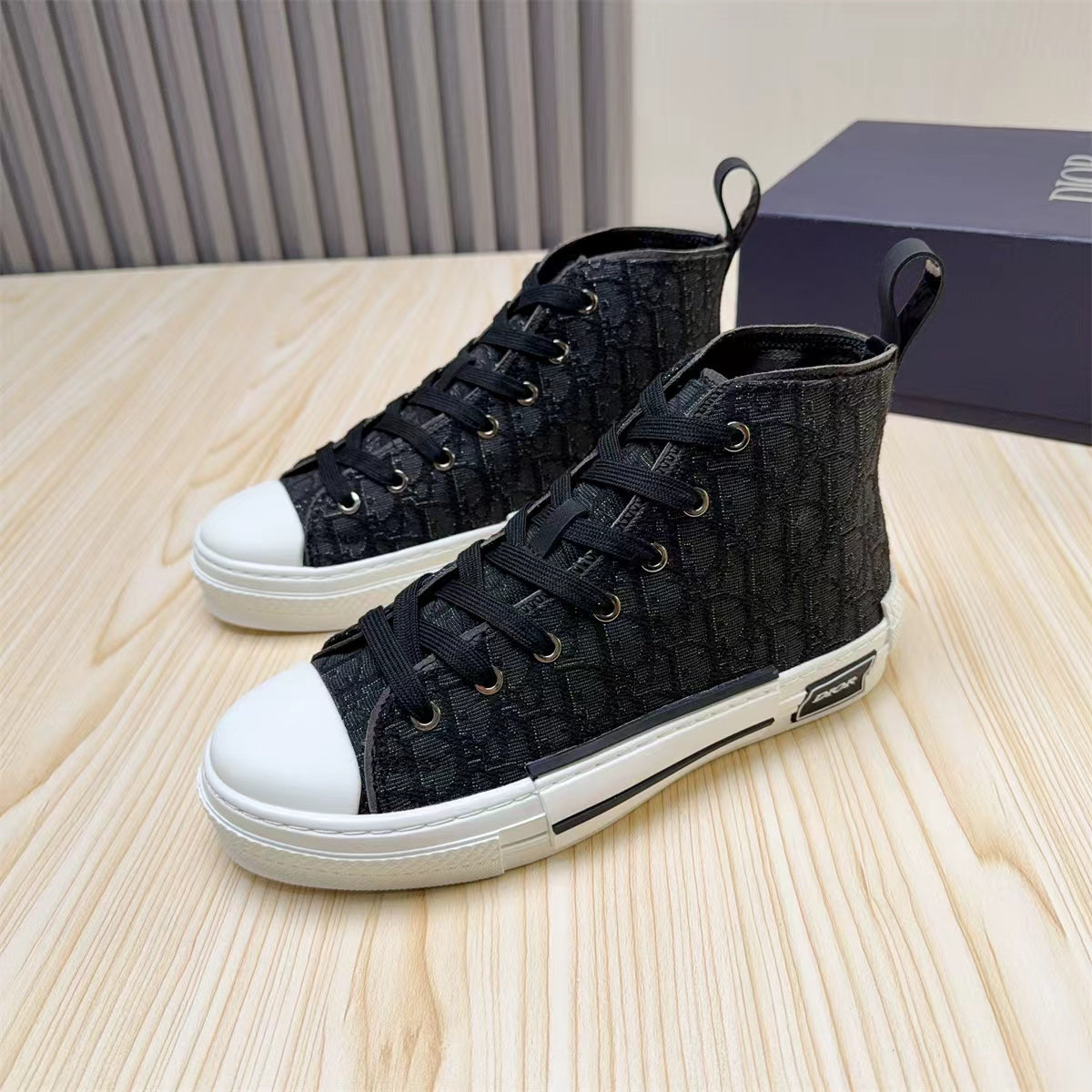 Dior DIOR Sneakers #427