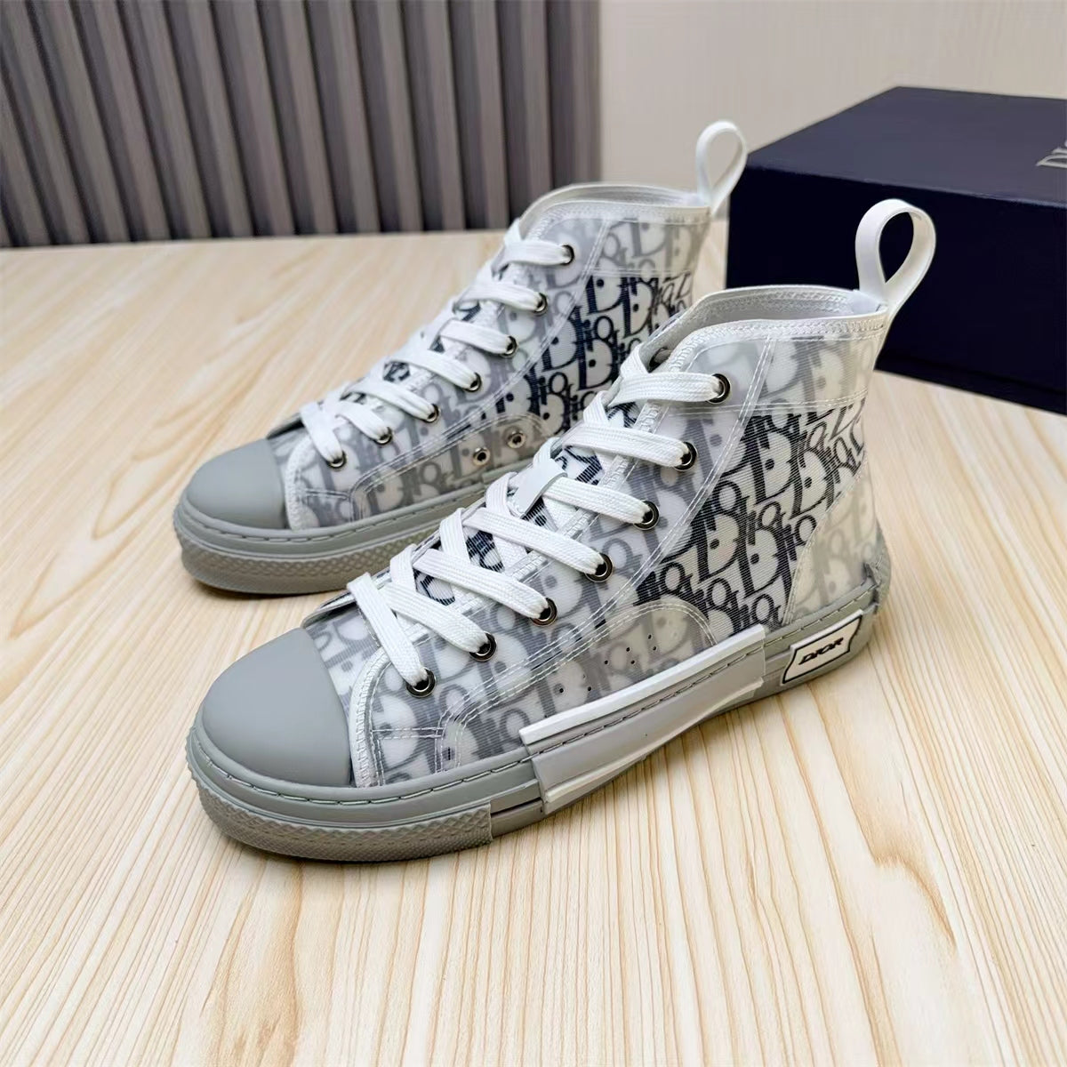 Dior DIOR Sneakers #427