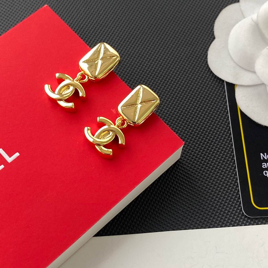 CHANEL P55 Double-C Pendant Necklace