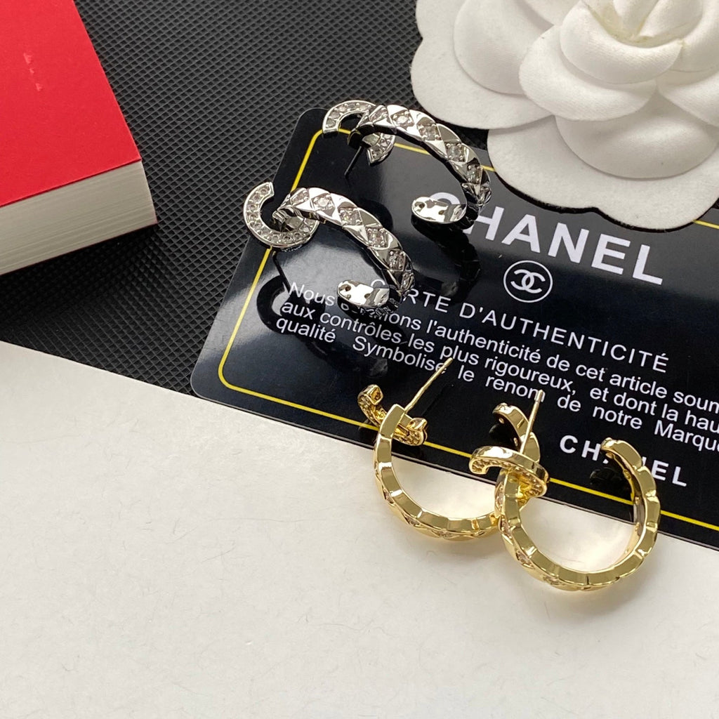 CHANEL Double-C Earrings