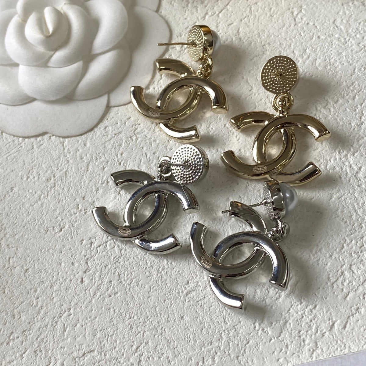 CHANEL Pearl Earrings