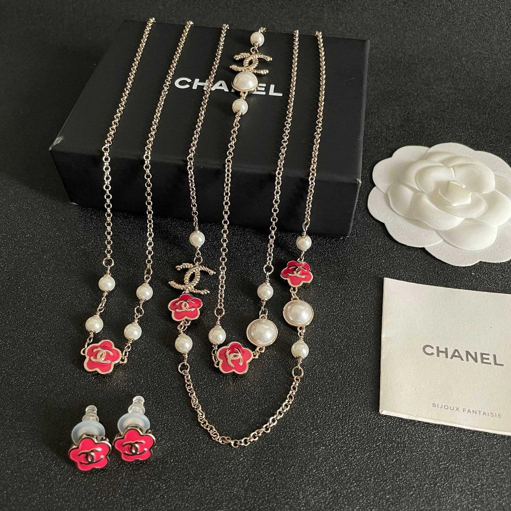 CHANEL P120 Vintage Long Necklace
