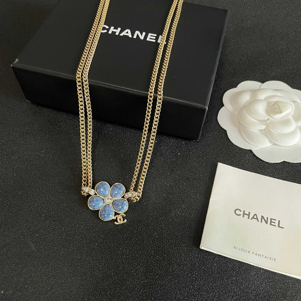 CHANEL P80 Vintage Necklace