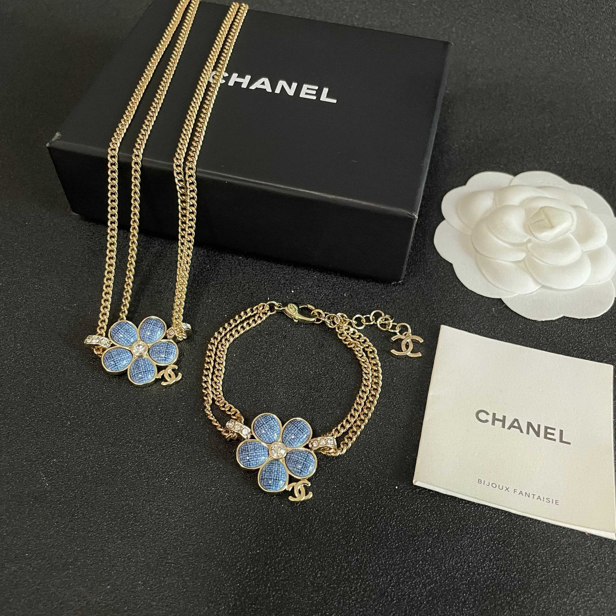 CHANEL P80 Vintage Necklace
