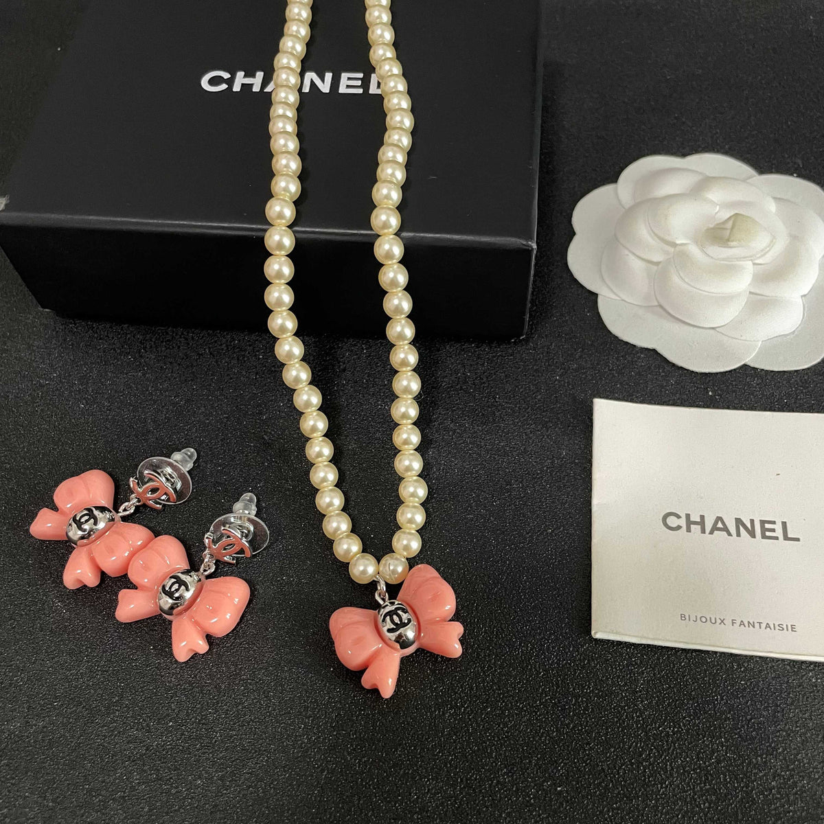 CHANEL P100 Vintage Necklace