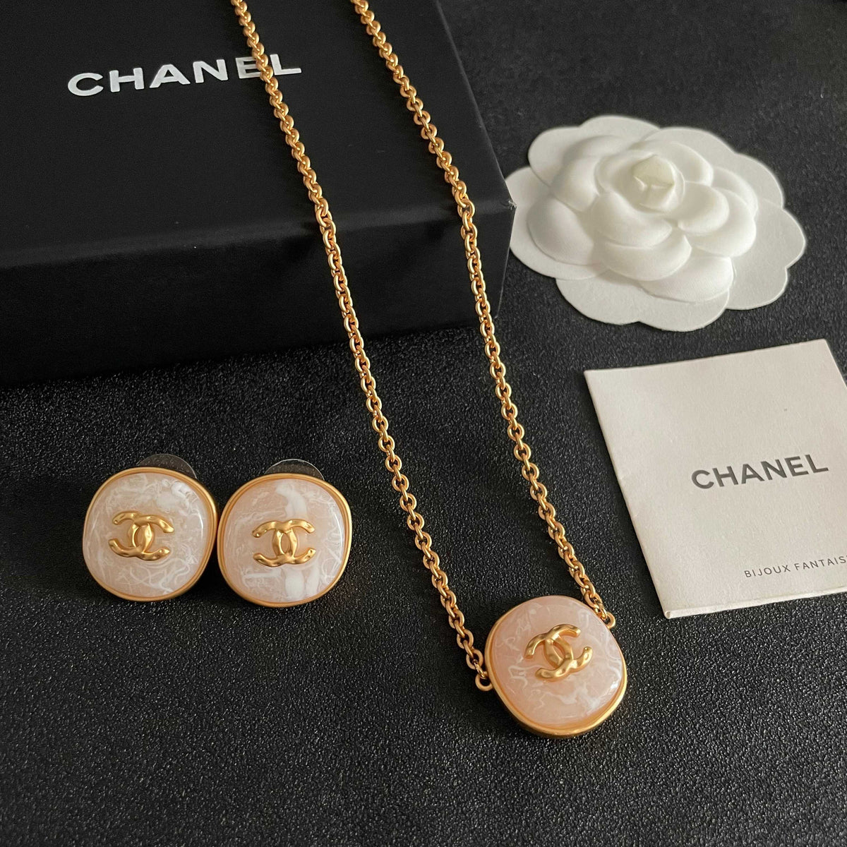 CHANEL P100 Vintage Necklace