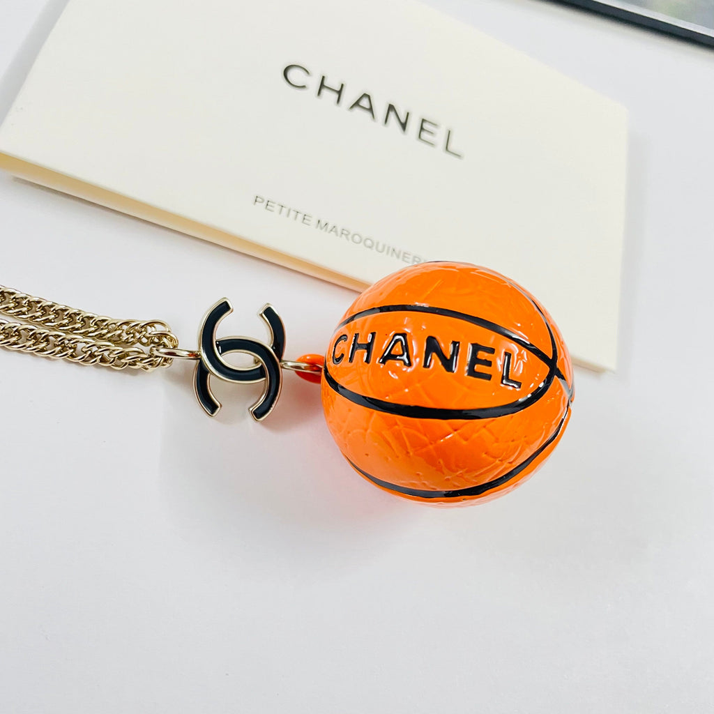 CHANEL Necklace
