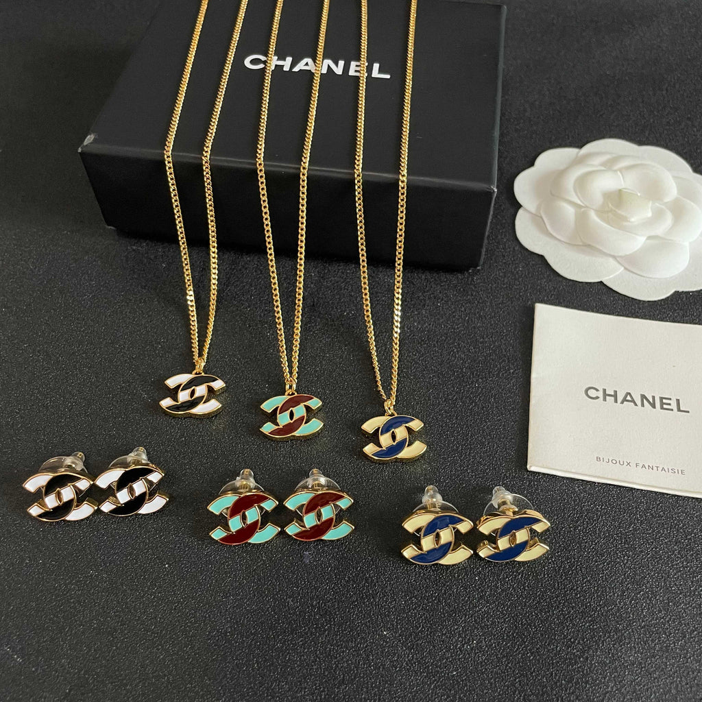 CHANEL Necklace