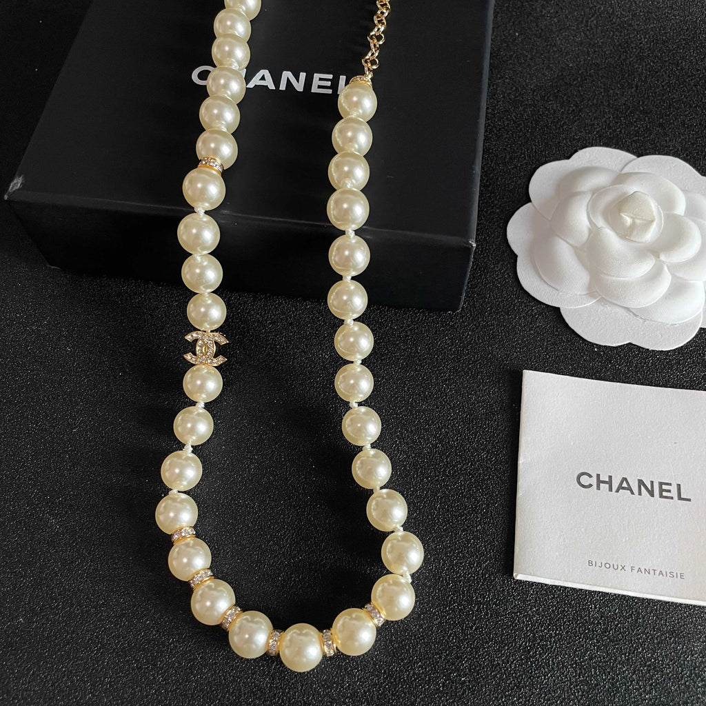 CHANEL Necklace