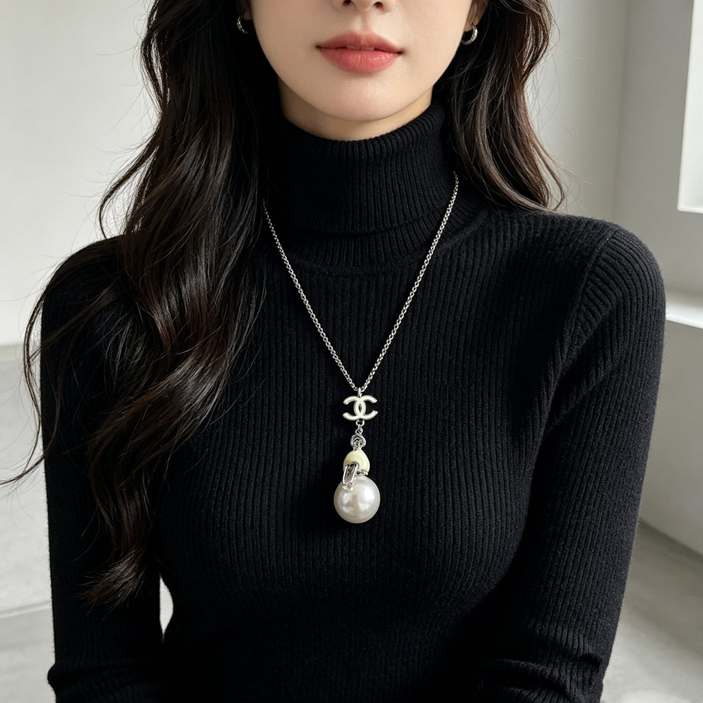 CHANEL Necklace
