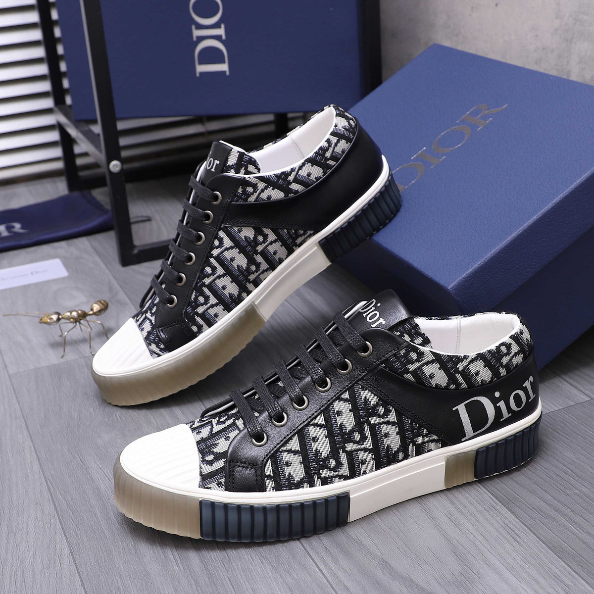 Dior DIOR Sneakers #001