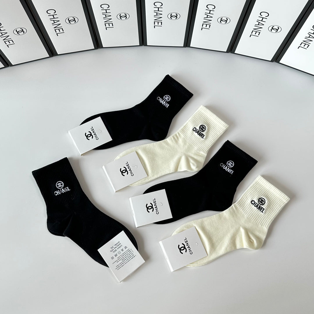 Chanel Comfort Crew Socks – 5-Pair Set #002