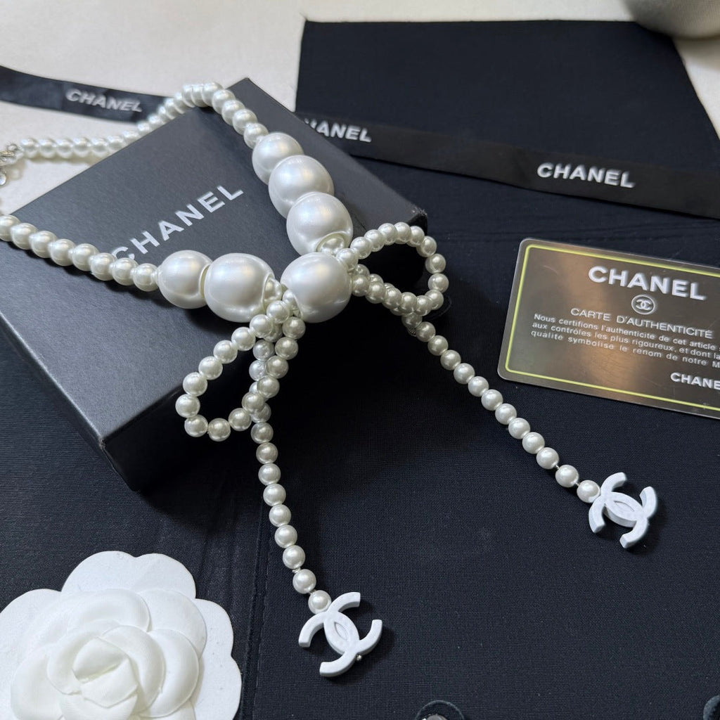 CHANEL Pearl Bow Necklace