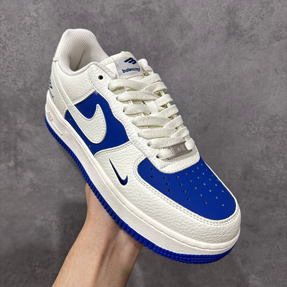 Balenciaga 本地 300 支持放店 定制版 Nike Air Force 1 '07 Low 巴黎世家联名--- 白蓝双色 经典 AF1 鞋型，融入 B Sneaker #01 - Color 02 - Image 3