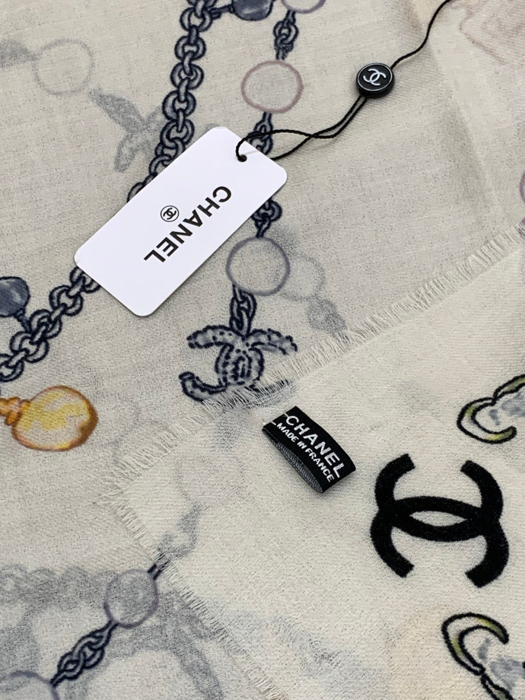 CHANEL P180 Pearl Necklace