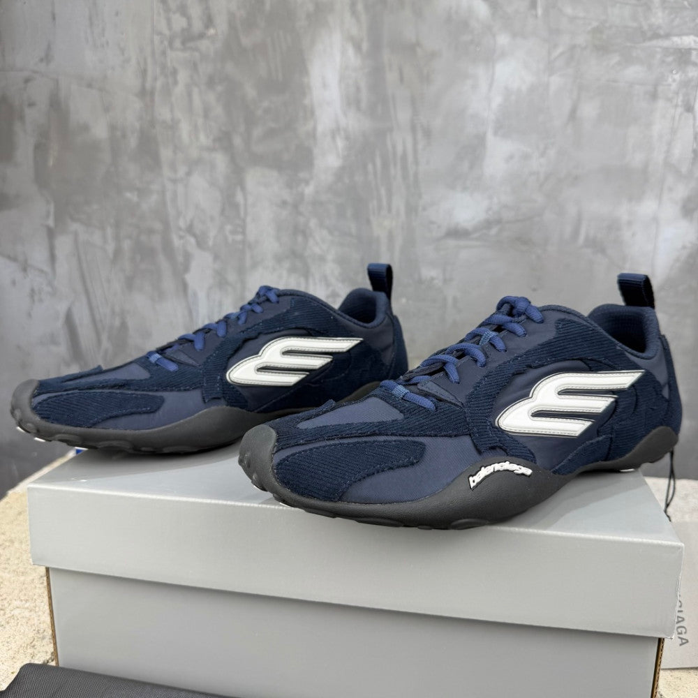 Balenciaga Monday Ultra Sneaker #03 - Color 01 - Image 3