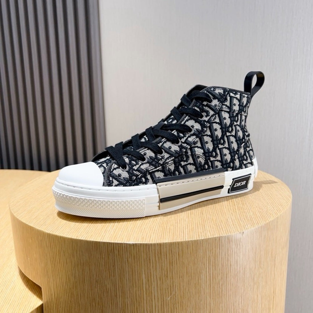 Dior DIOR Sneakers #427