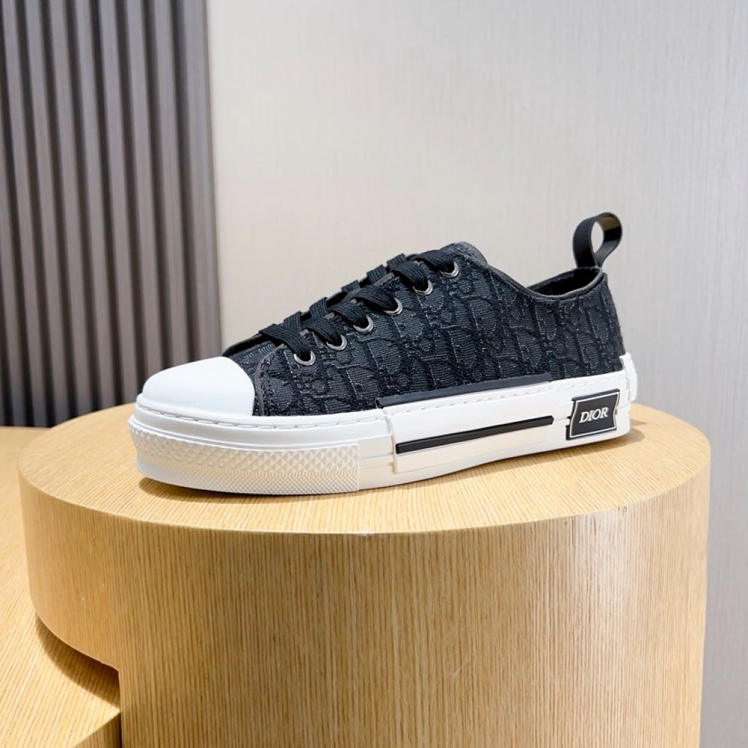 Dior DIOR Sneakers #425