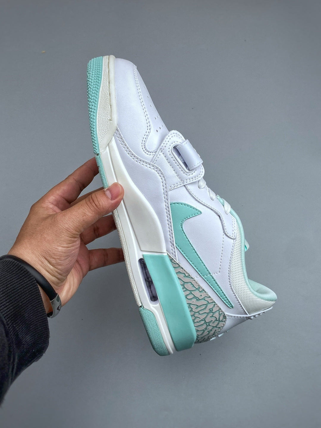 Nike Air Jordan Legacy 312 Low - Image 2