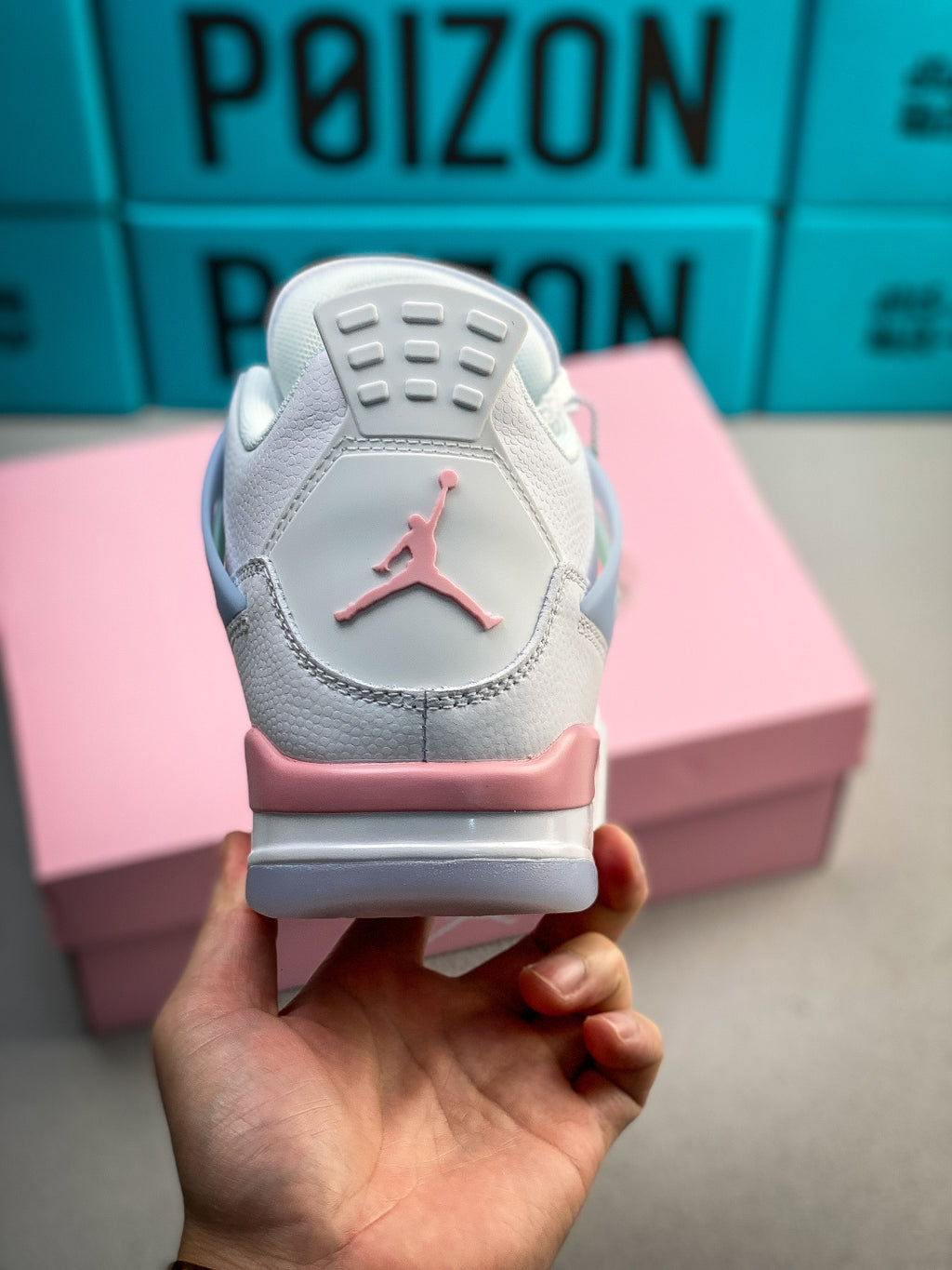 Nike Air Jordan 4 Retro - Image 5