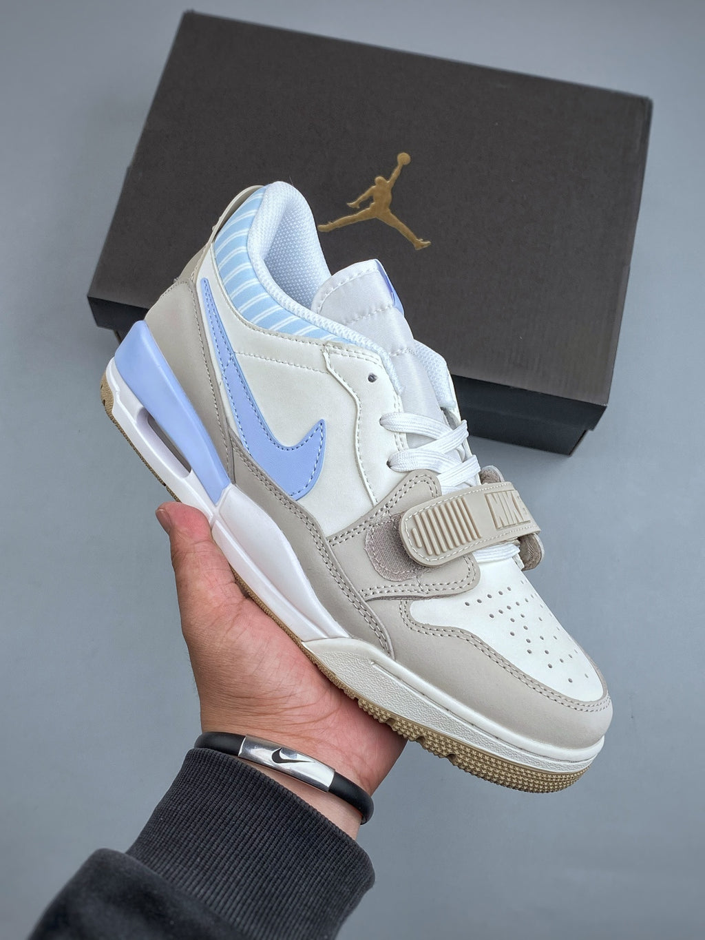 Nike AIR JORDAN LEGACY 312 - Image 1