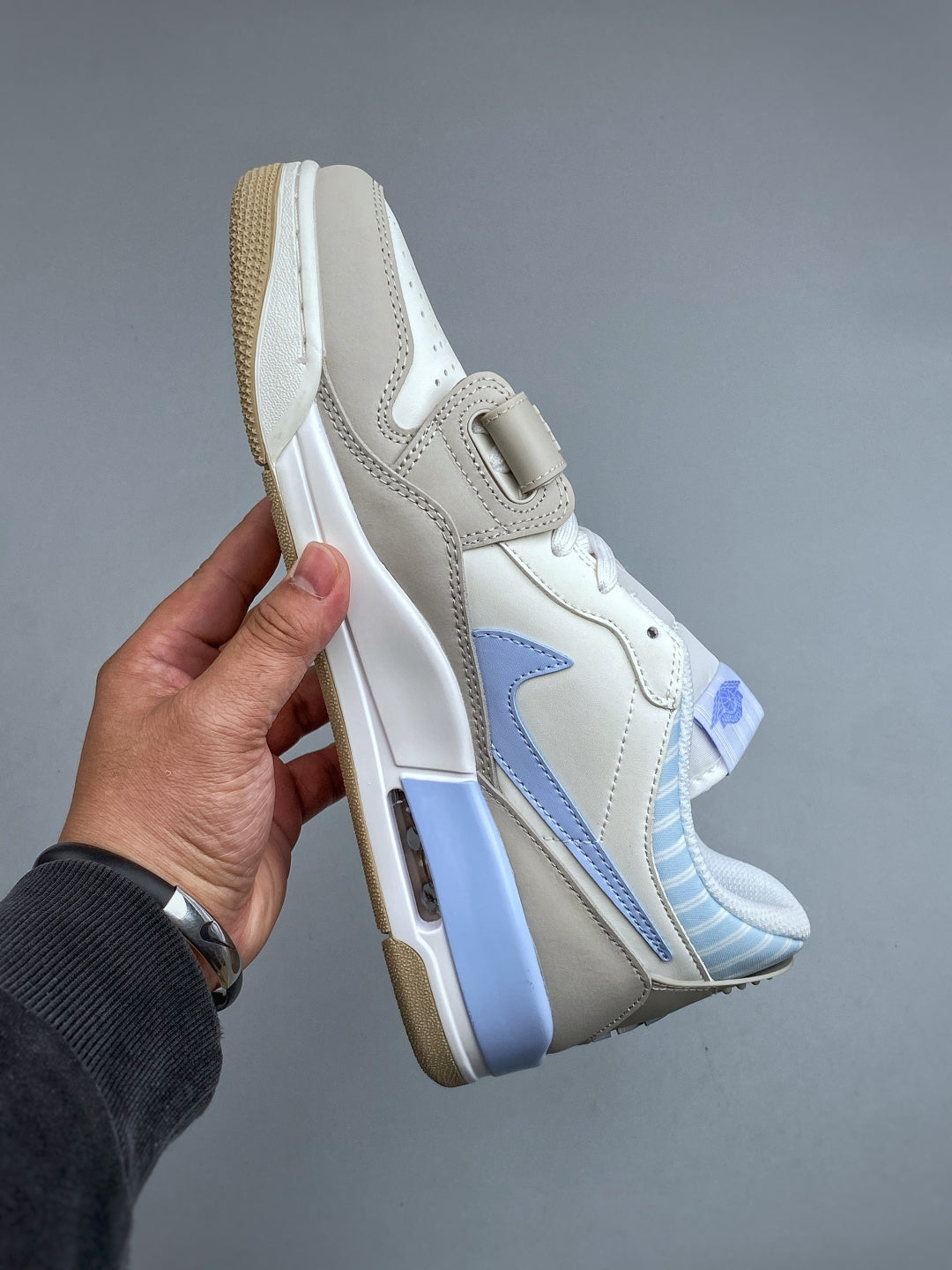 Nike AIR JORDAN LEGACY 312 - Image 2