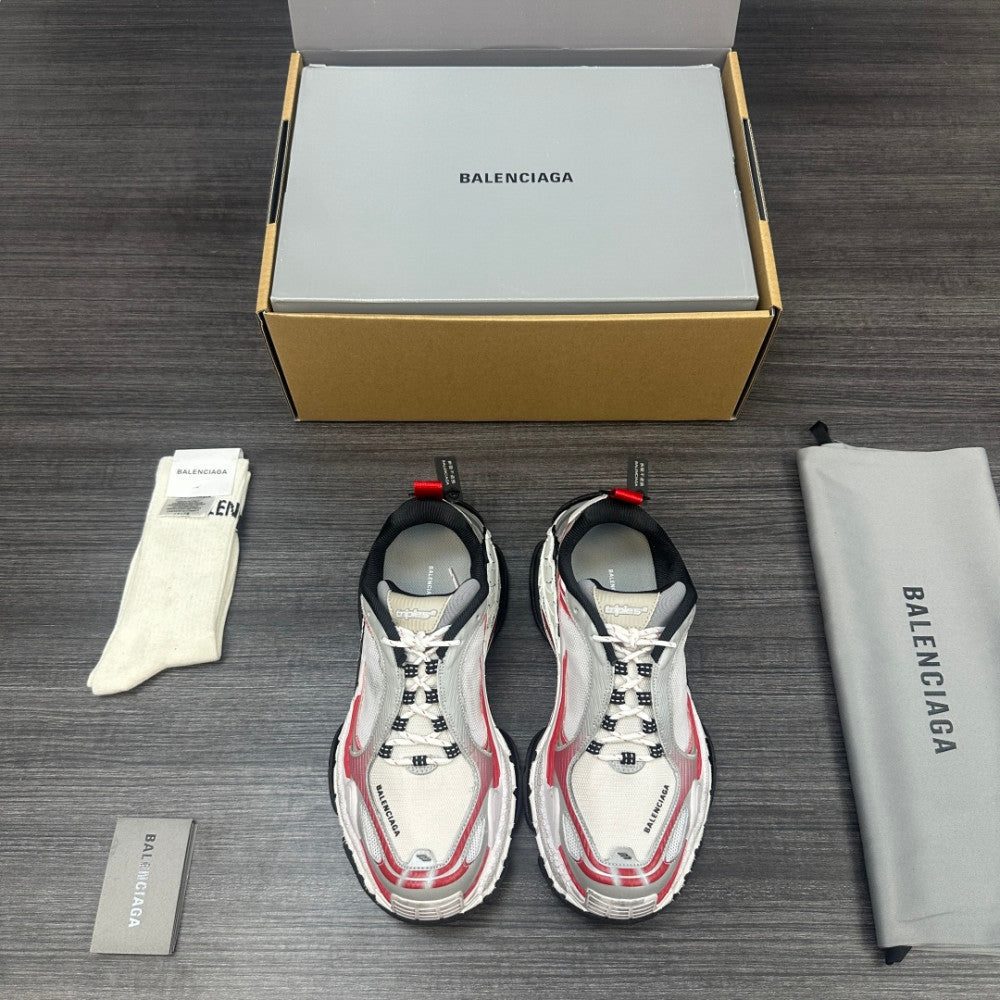Balenciaga Triple S Sneaker #01 - Color 01 - Image 2