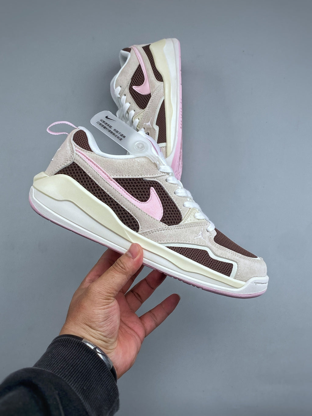 Nike Air Jordan Sneakers - Image 4